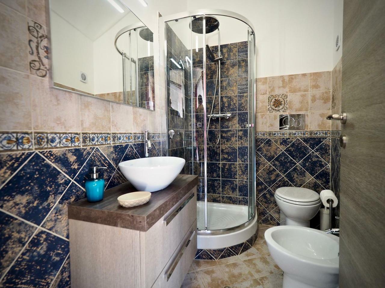 Romantic Suite Con Vista San Donato Génova Exterior foto