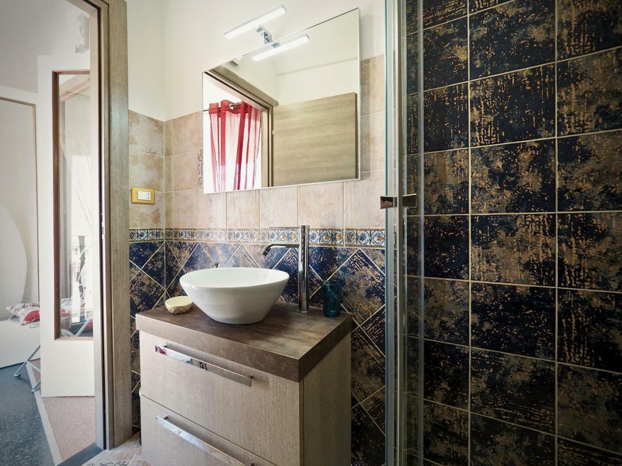 Romantic Suite Con Vista San Donato Génova Exterior foto